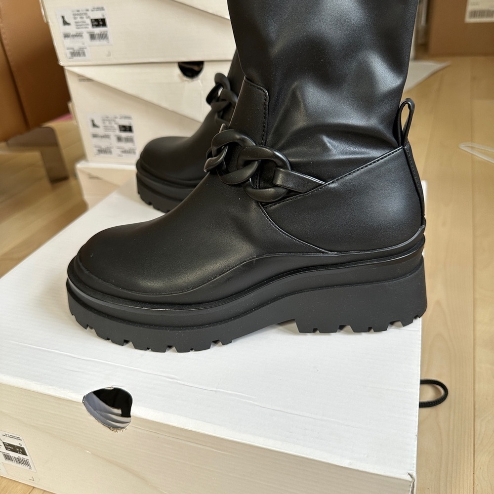 ALDO Grandiose Boots – Sleek Black Platform with Chain Detail - Picture 6 of 9